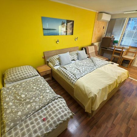 Sobe-Apartma Maribor Buitenkant foto