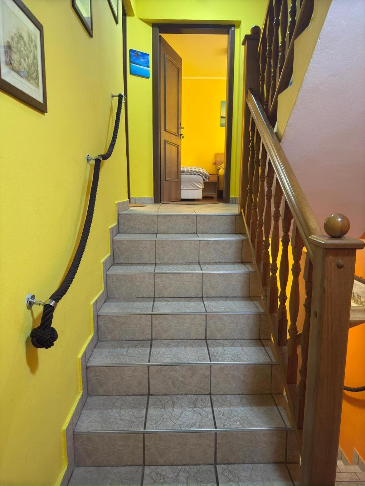 Sobe-Apartma Maribor Buitenkant foto