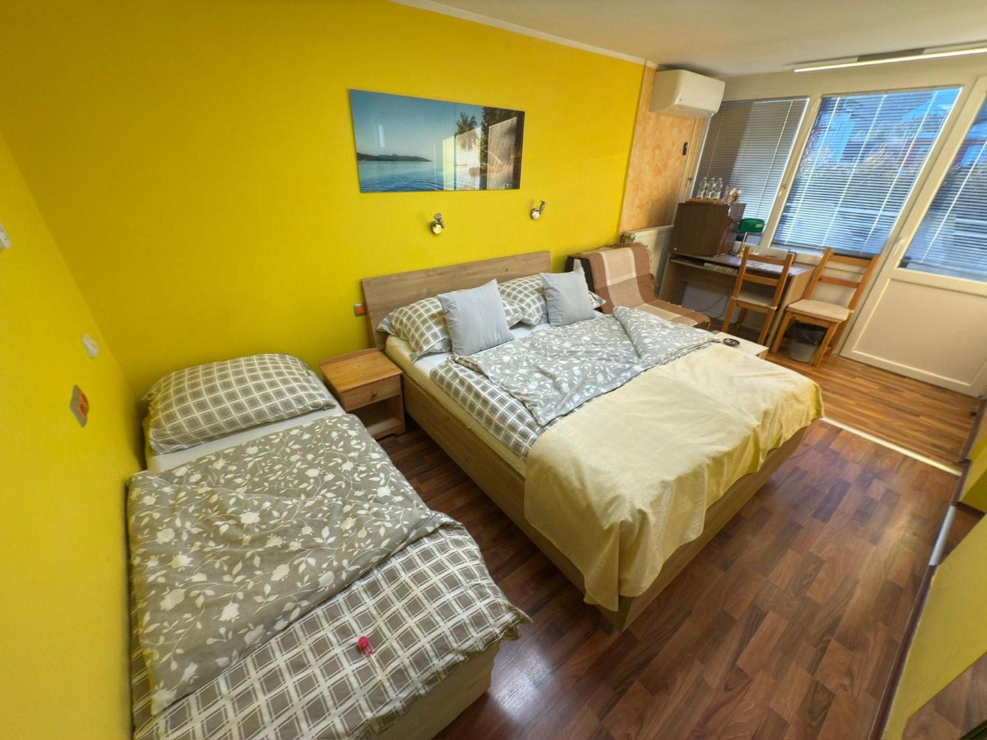 Sobe-Apartma Maribor Buitenkant foto