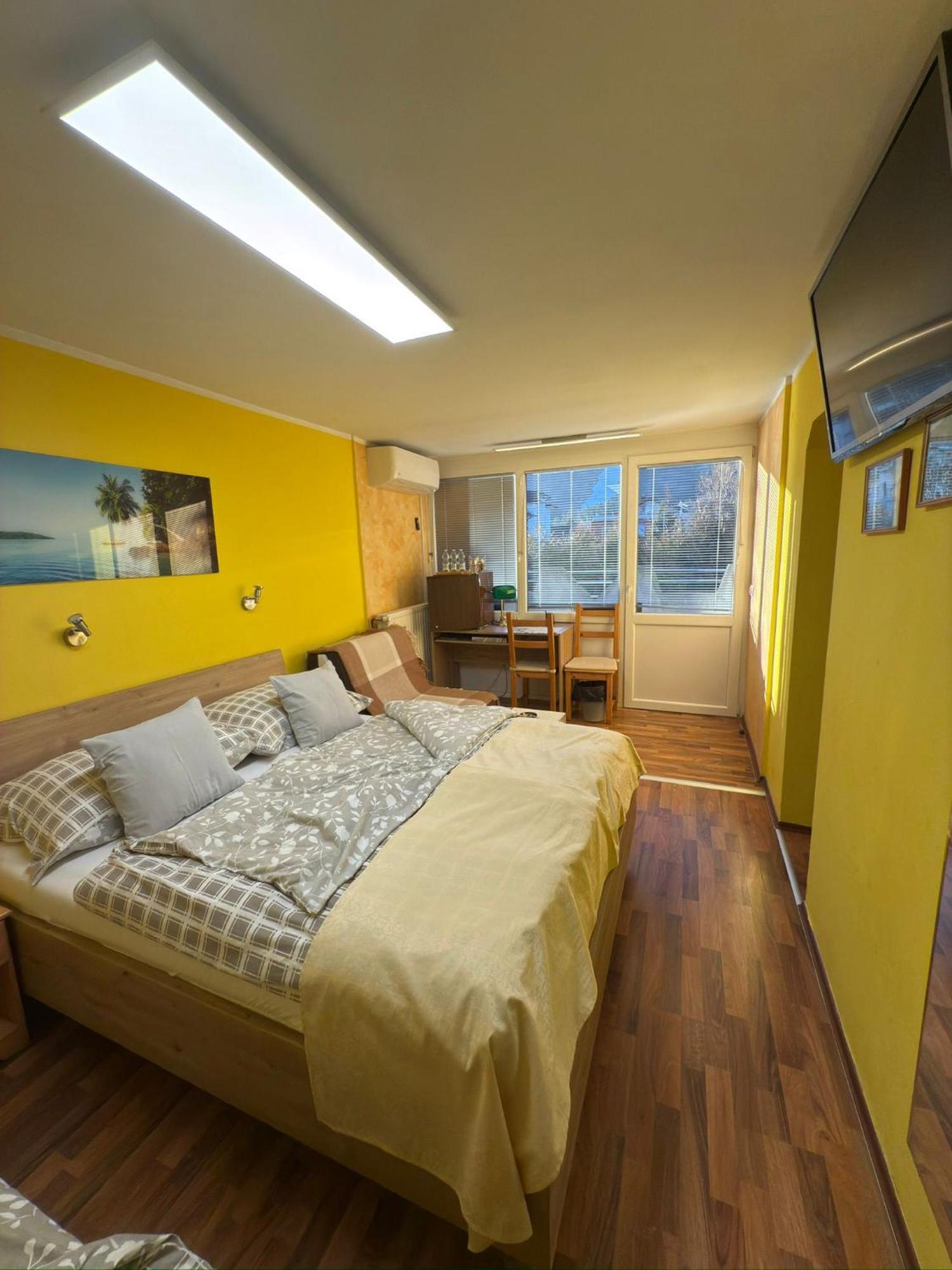 Sobe-Apartma Maribor Buitenkant foto