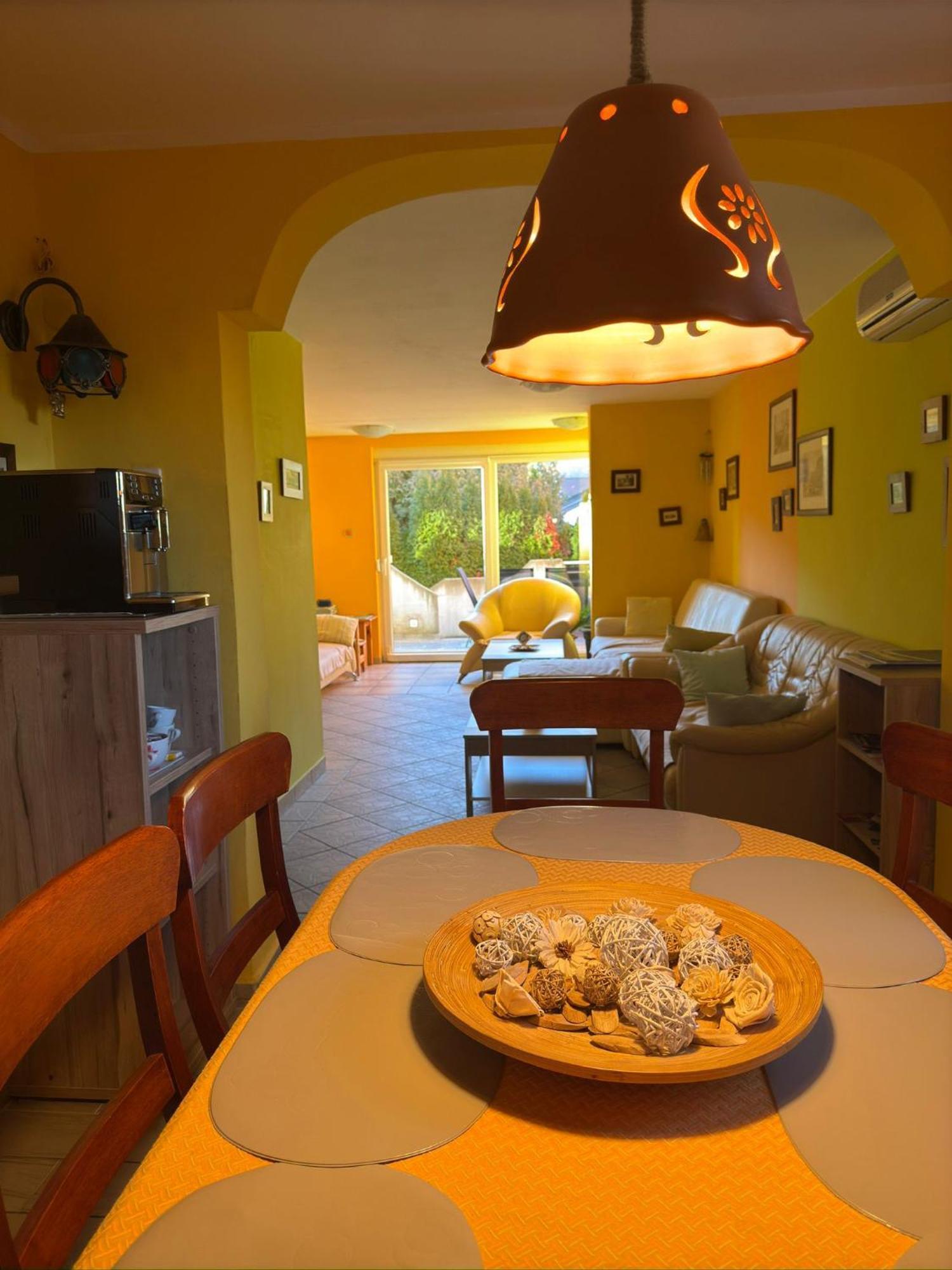 Sobe-Apartma Maribor Buitenkant foto