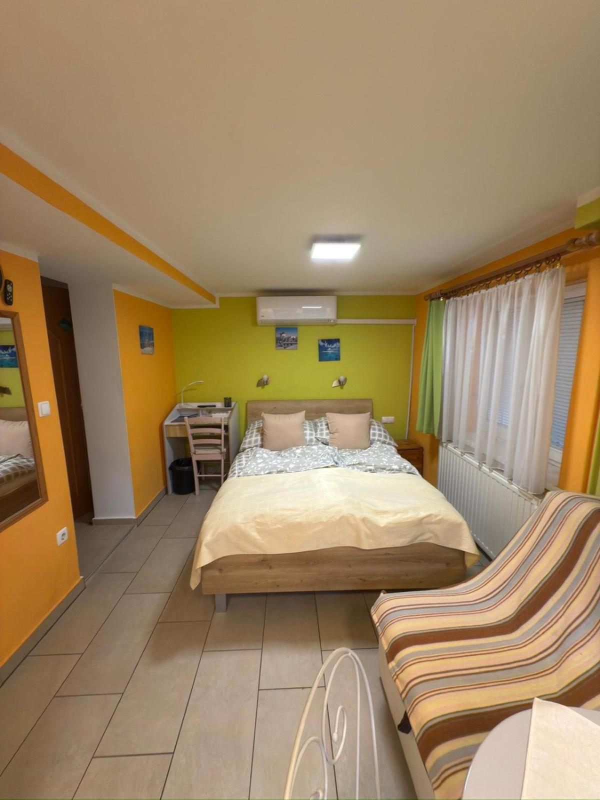 Sobe-Apartma Maribor Buitenkant foto