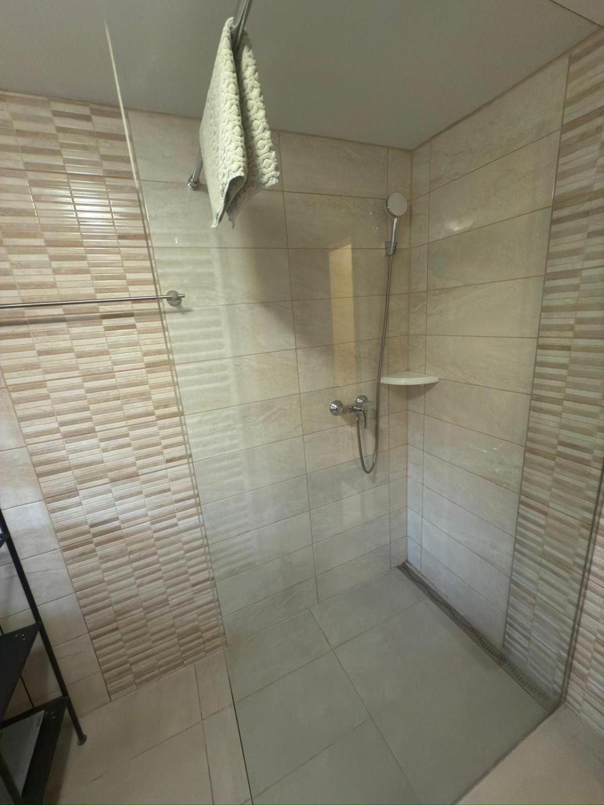 Sobe-Apartma Maribor Buitenkant foto