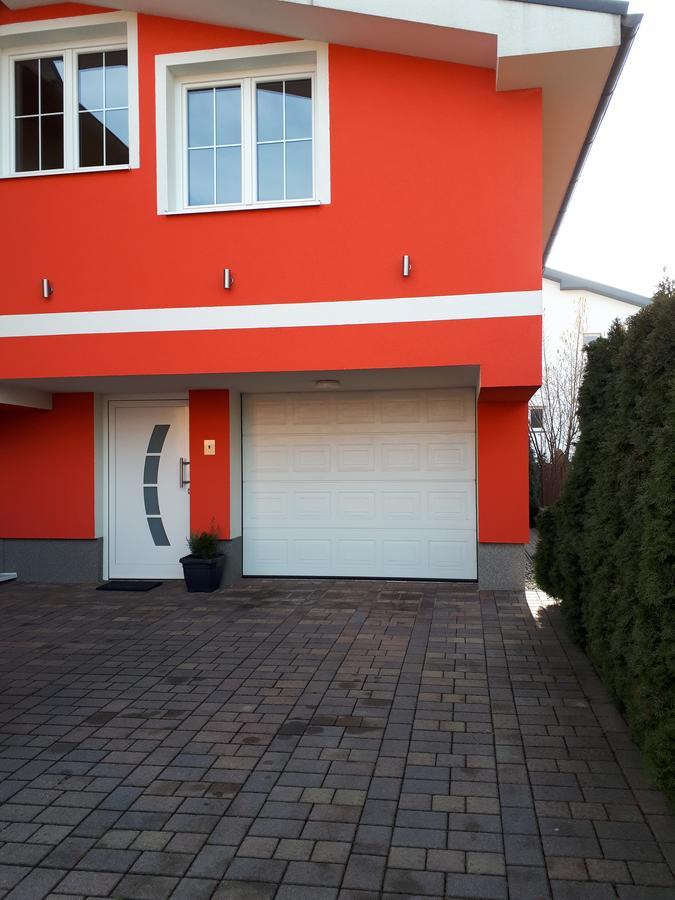 Sobe-Apartma Maribor Buitenkant foto