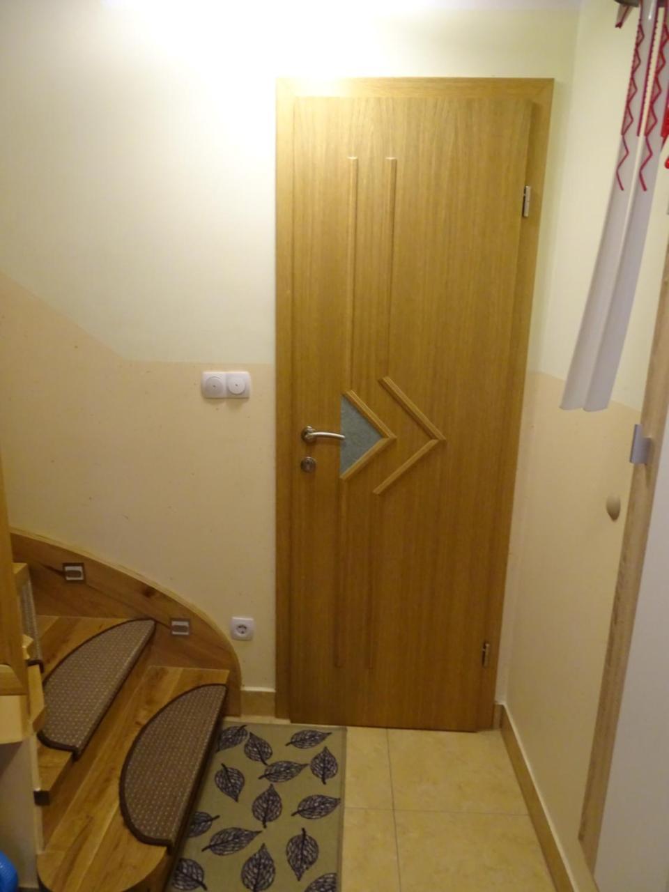 Sobe-Apartma Maribor Buitenkant foto